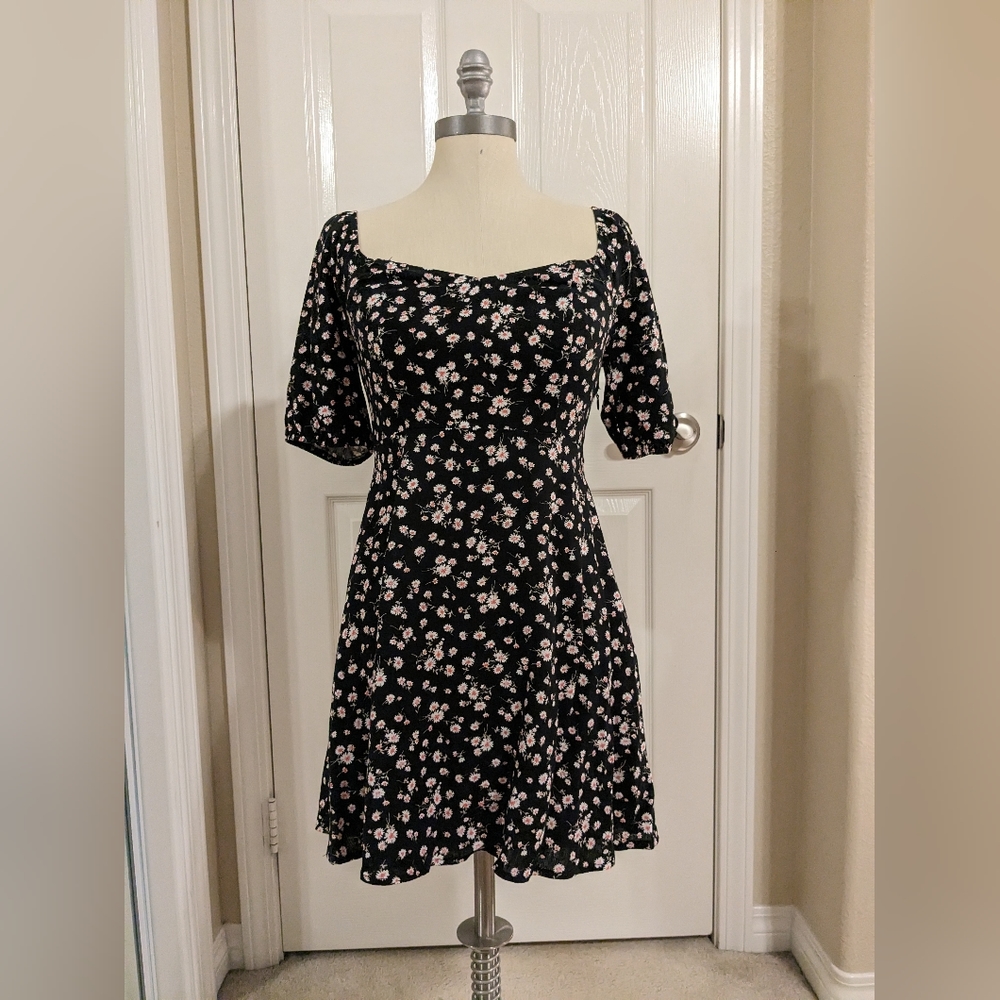 Forever 21 black square neck tea dress floral